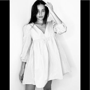 Aritzia Sunday Best Dress - Size M